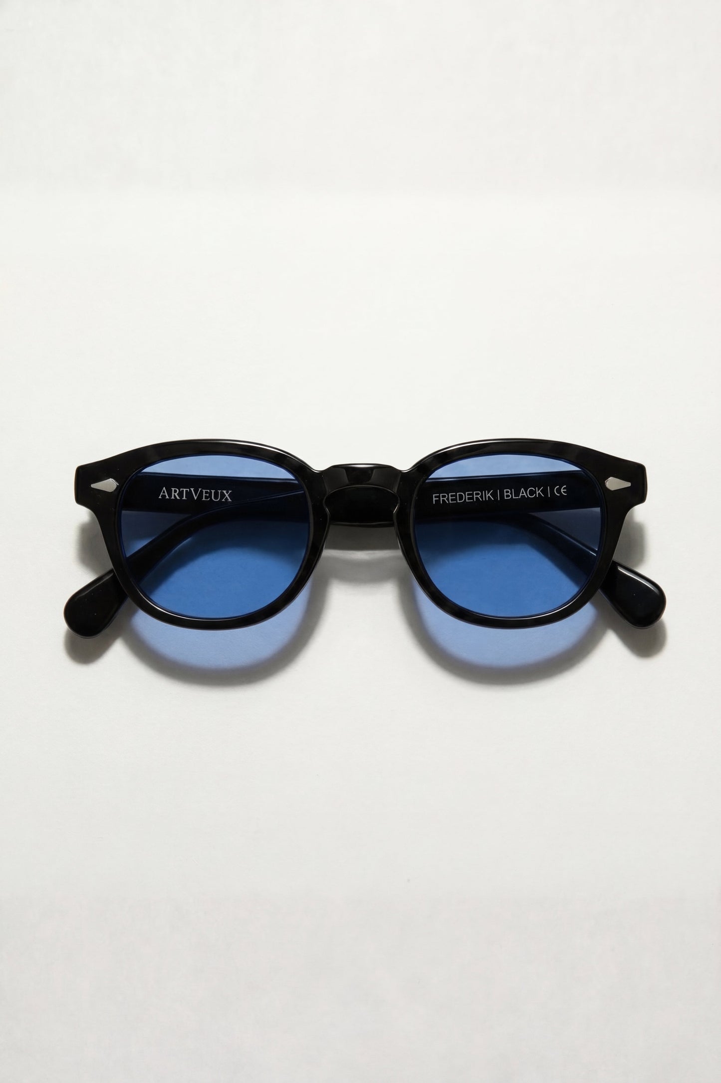 ShadeCore™ - Classic Round Sunglasses